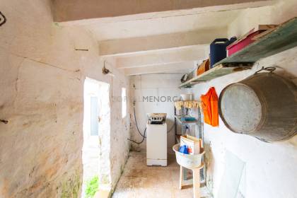 Maison à rénover avec sa propre cour en vente à Ferreries