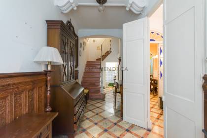 Townhouse with personality in the centre of Mahon