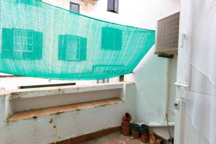 Townhouse with personality in the centre of Mahon