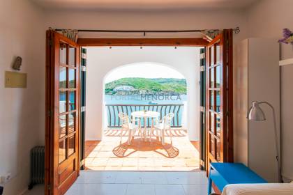 Appartement d'une chambre sur le front de mer à Playas de Fornells