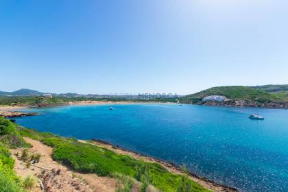 Appartement d'une chambre sur le front de mer à Playas de Fornells