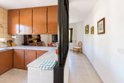 Chalet unifamiliar con gran parcela en primera linea de S'Algar