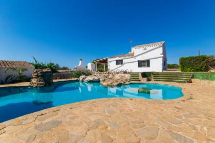 Auténtica casa de campo menorquina con piscina y mucho encanto en Ferreries