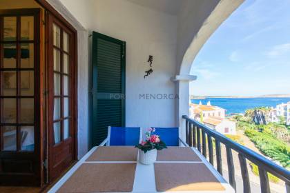 Apartment with two terraces and sea views in Playas de Fornells