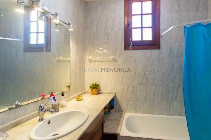 Apartment with two terraces and sea views in Playas de Fornells