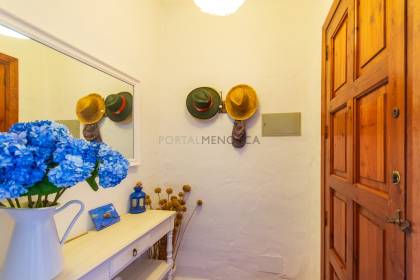 Apartment with two terraces and sea views in Playas de Fornells