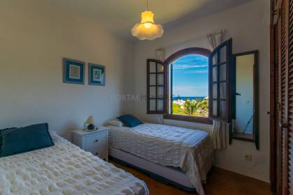 Apartment with two terraces and sea views in Playas de Fornells