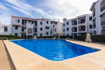 1 bedroom front line apartment in Playas de Fornells
