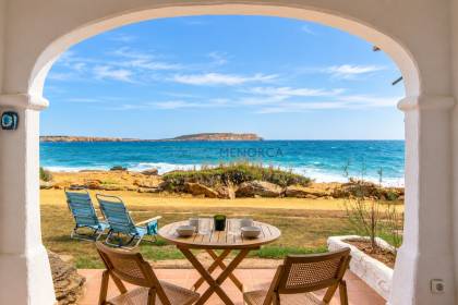 1 bedroom front line apartment in Playas de Fornells