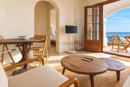 1 bedroom front line apartment in Playas de Fornells