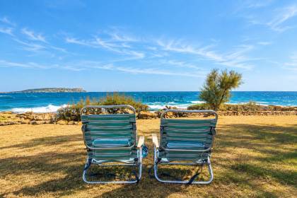 1 bedroom front line apartment in Playas de Fornells