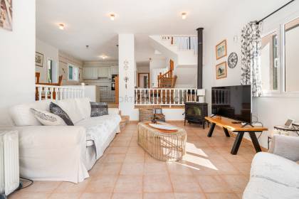 Cosy villa with great views of the golf course in Son Parc