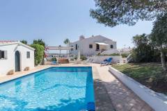 Buy villa in Menorca