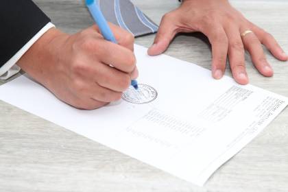 Le NIE pour acheter une propriété à Minorque : définition et démarches pour l'obtenir